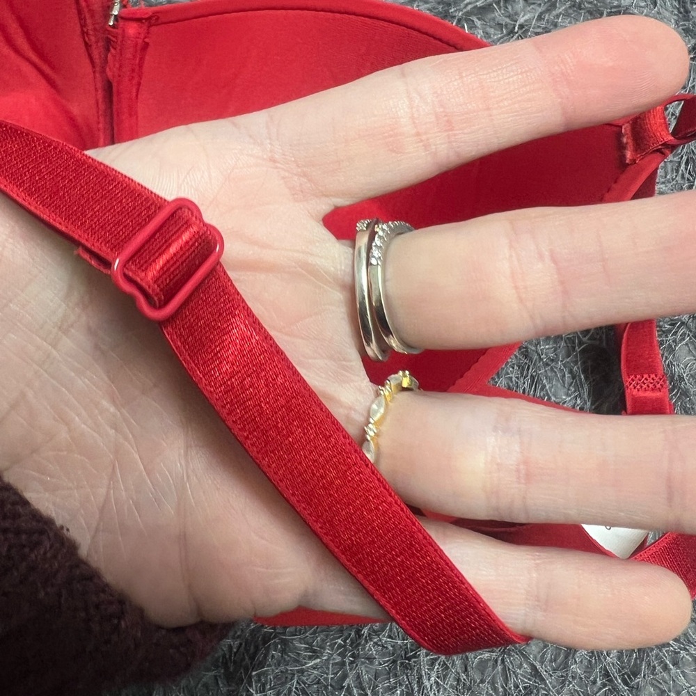 NWOT Red Padded Bra! - Picture 10 of 11